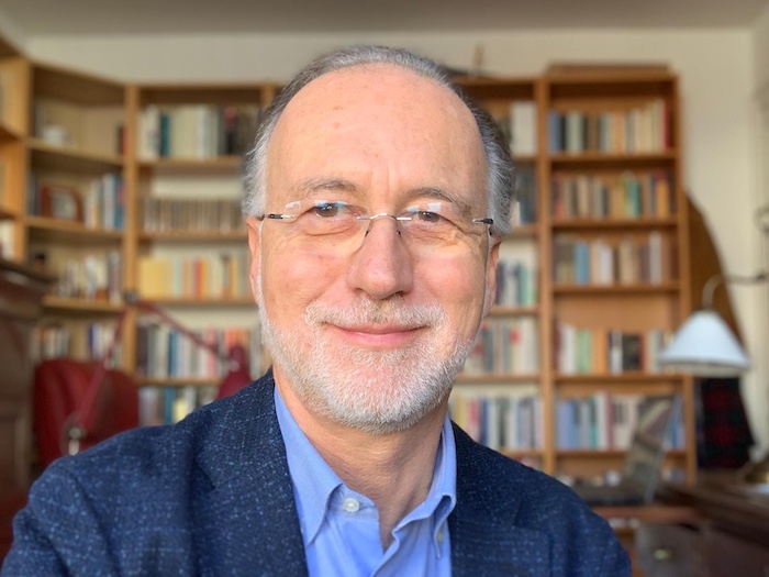 Diego Marani nel suo studio di Bruxelles