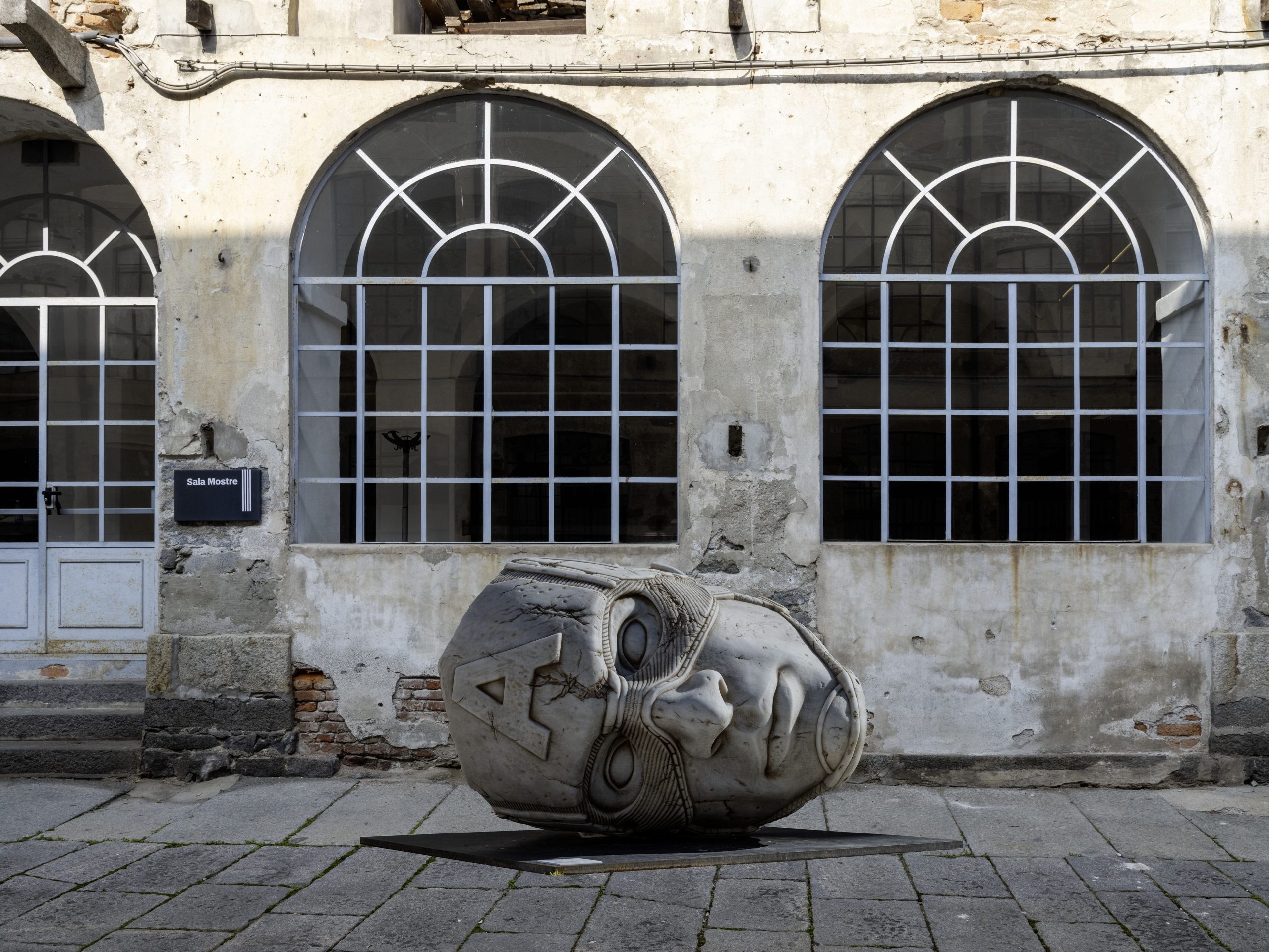 Filippo Tincolini - Teseo Head 80x110x115 - marmo bianco di Carrara 2025